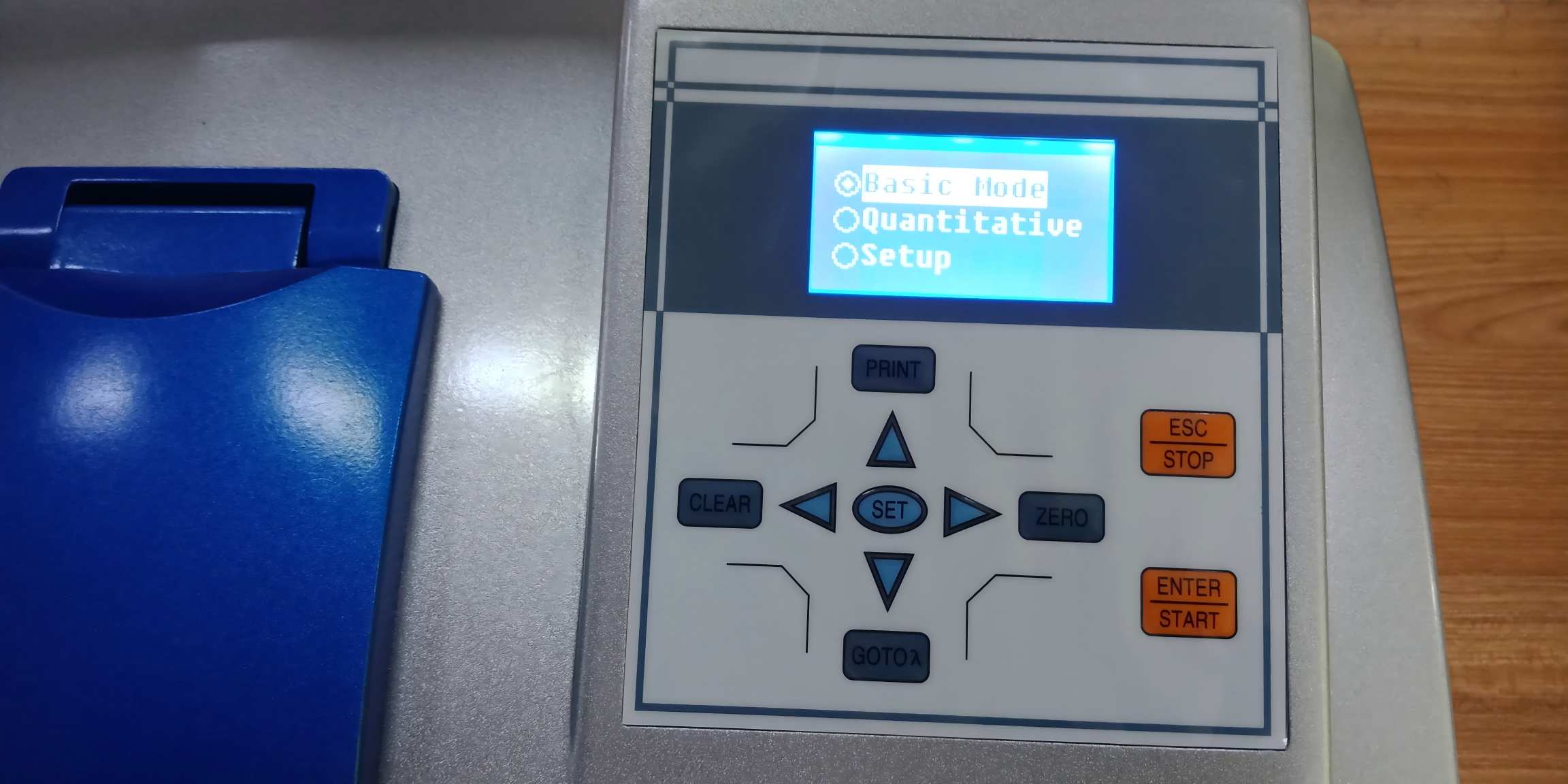 DU-8200 Single Beam UV/VIS Spectrophotometer