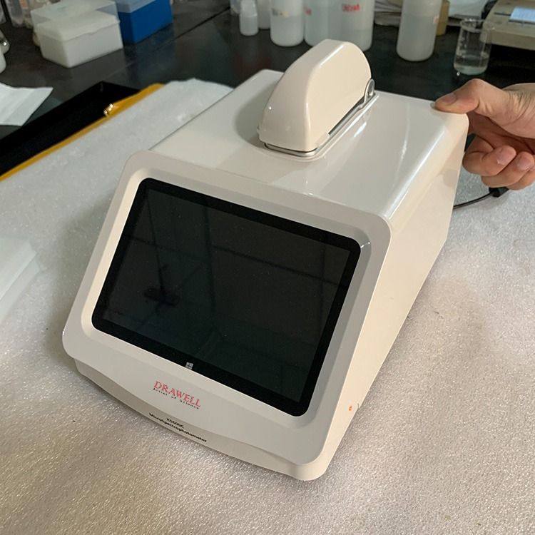 K5800/K5800C Nano Spectrophotometer (with cuvette)