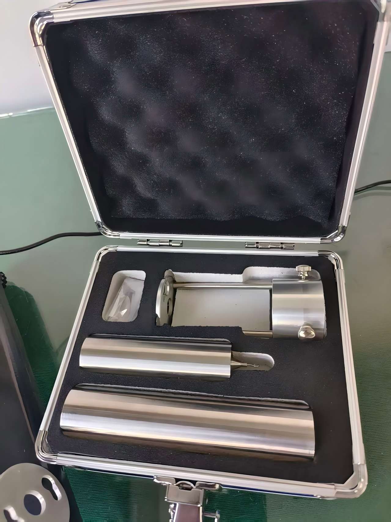 L0 Spindle