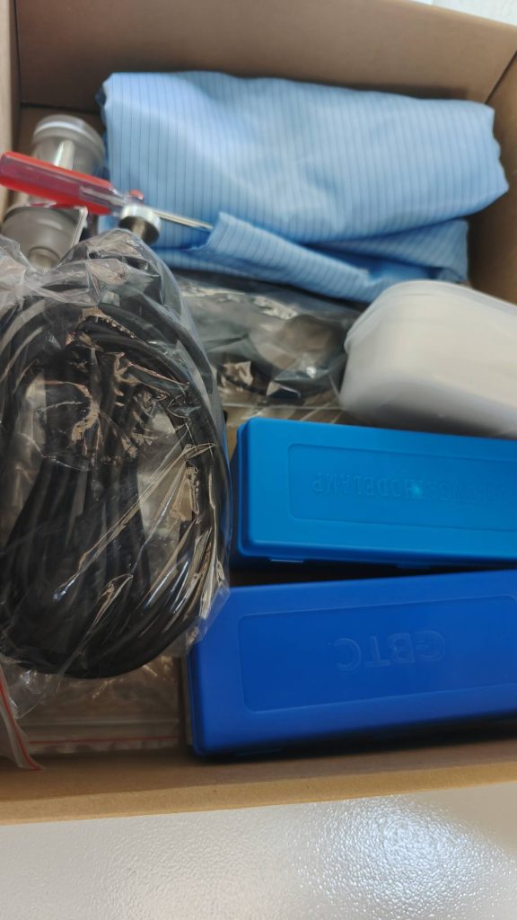 DW-220A-B Accessories(2)