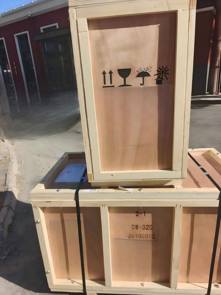 DW-320 Outer box