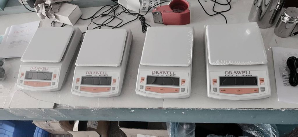 0.1g TD-D LCD Electronic Balance ( External Calibration)