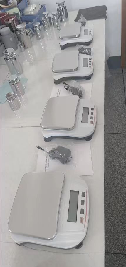 0.1g Plastic YP Electronic Balance LCD