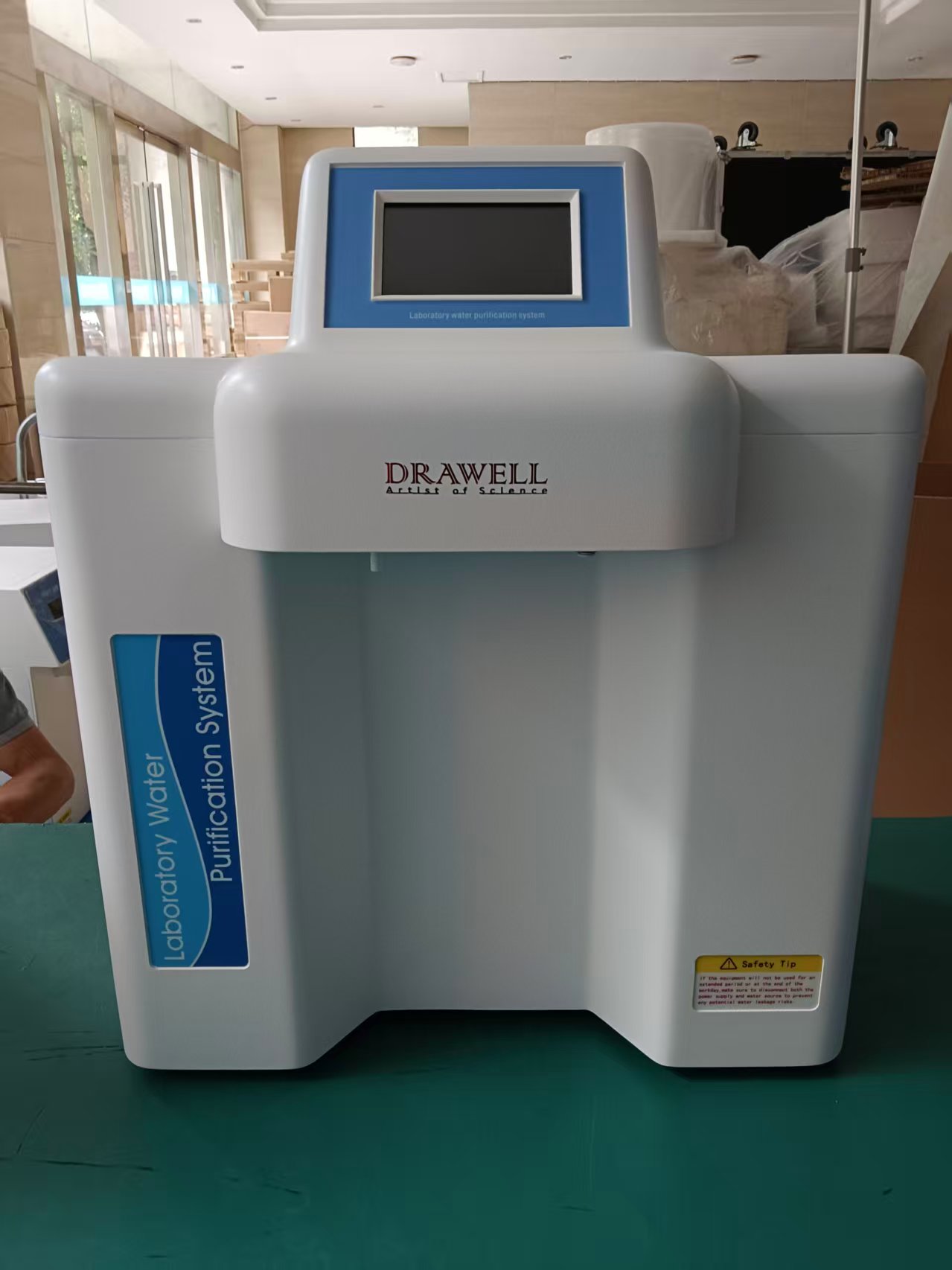 Master Touch-S series ultrapure water system (Tap water inlet)