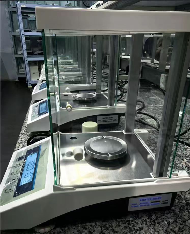 FA-E Analytical Balance