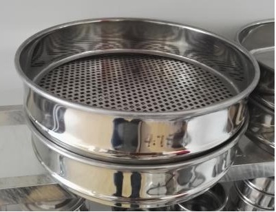 Square hole sieve